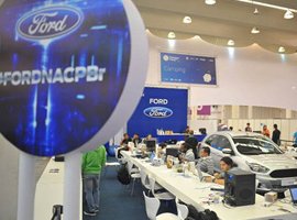 [Ford mostra avanço de tecnologia e promove desafio de inovação]