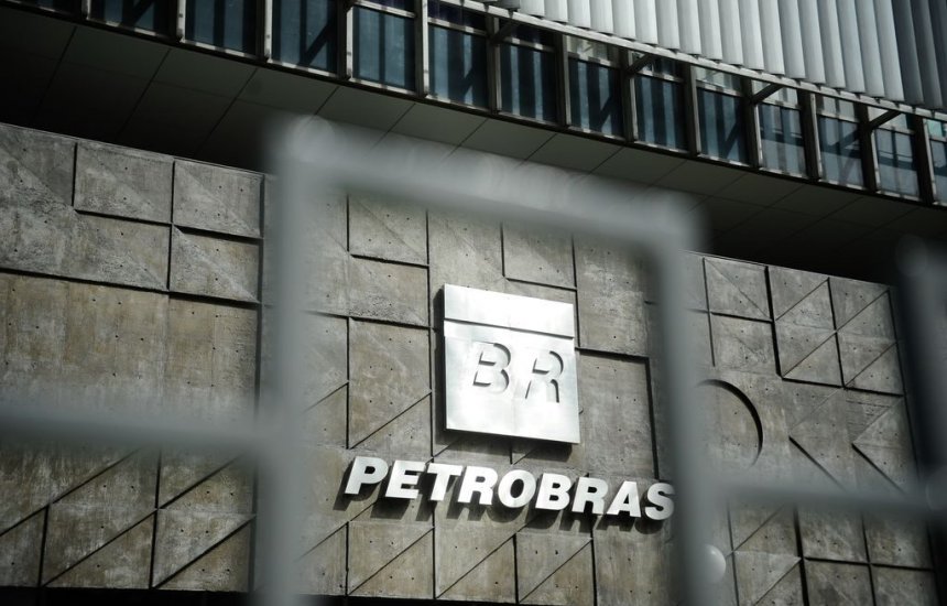 [Petrobras decide mudar cÃ¡lculo para reajustes do diesel]
