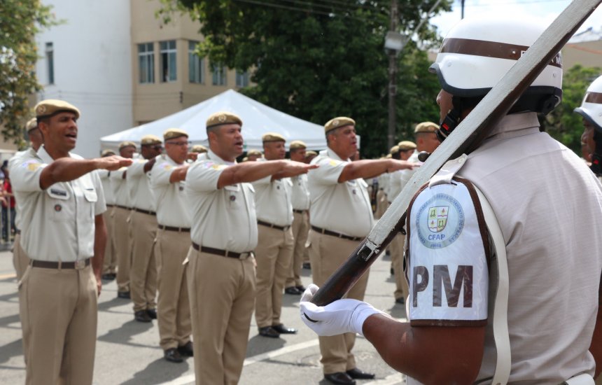 [Promoções na Bahia agregam 297 sargentos à PM]