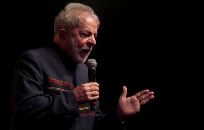 [Ex-presidente Lula diz ser contra impeachment de Bolsonaro]