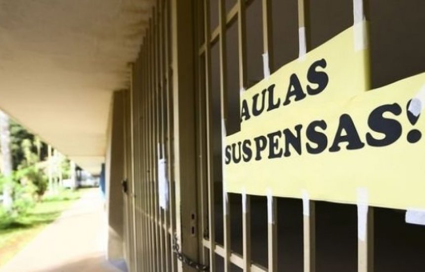 [Suspensão das aulas na Bahia é prorrogada pelo Governo do Estado]