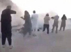 [Estado Islâmico executa 200 crianças sírias e divulga vídeo na web]