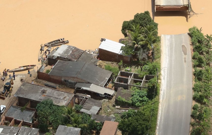 [Moradores de cidades atingidas por chuvas na Bahia e Minas poderão sacar FGTS]