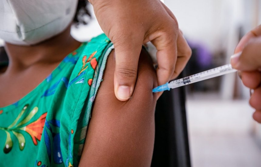 Vacinação contra Covid-19 em Camaçari avança para crianças a partir de 8 anos