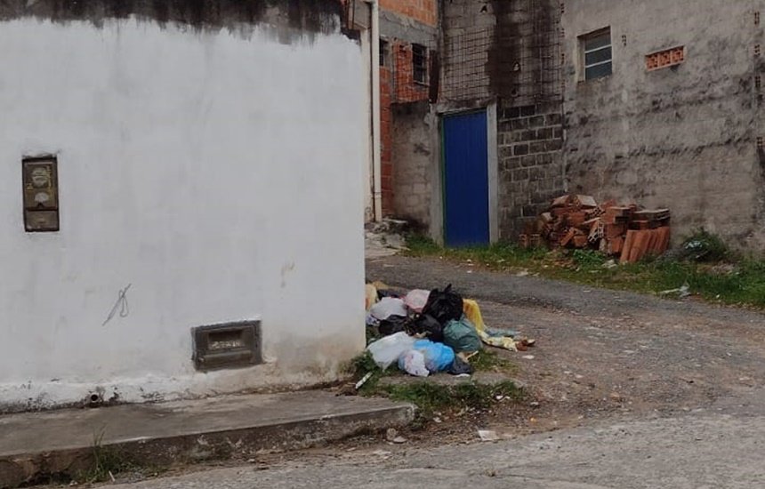 [Seu Bairro no CN: morador pede coleta de lixo em rua do bairro Nova Vitória]