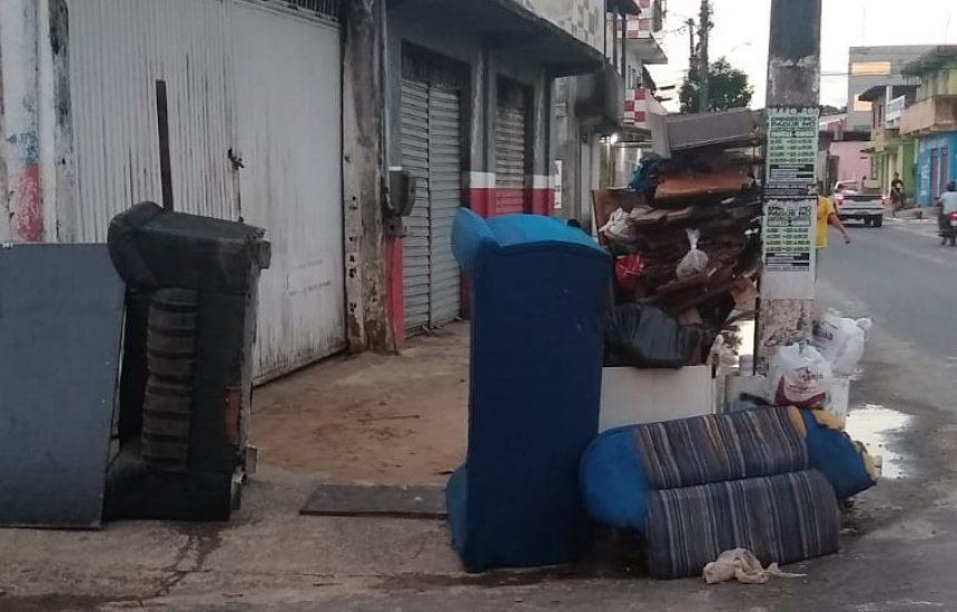 [Após enchente, moradores do Alto da Cruz sofrem com falta d’água]