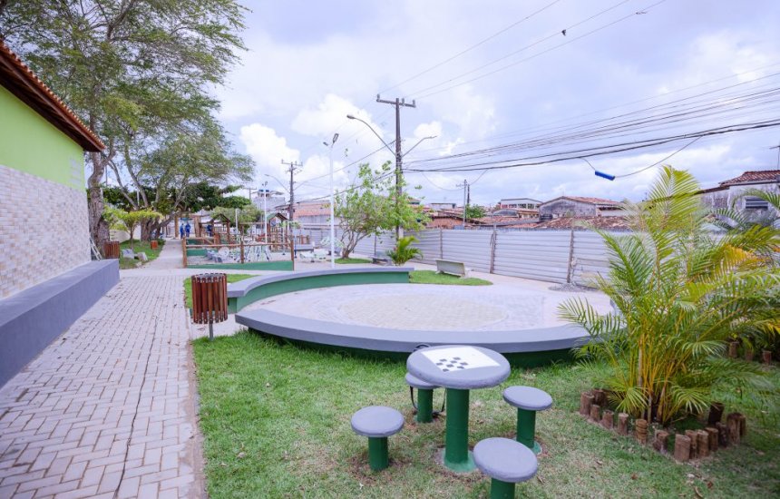Prefeitura de Camaçari faz entrega de novo espaço de lazer para comunidade do Mangueiral
