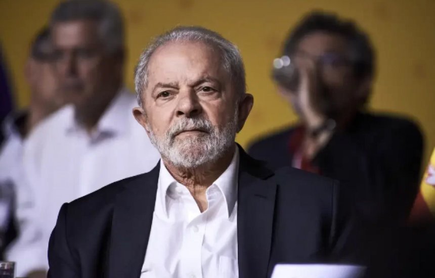 [Lula promete criação de ministérios para indígenas e pequenas empresas]